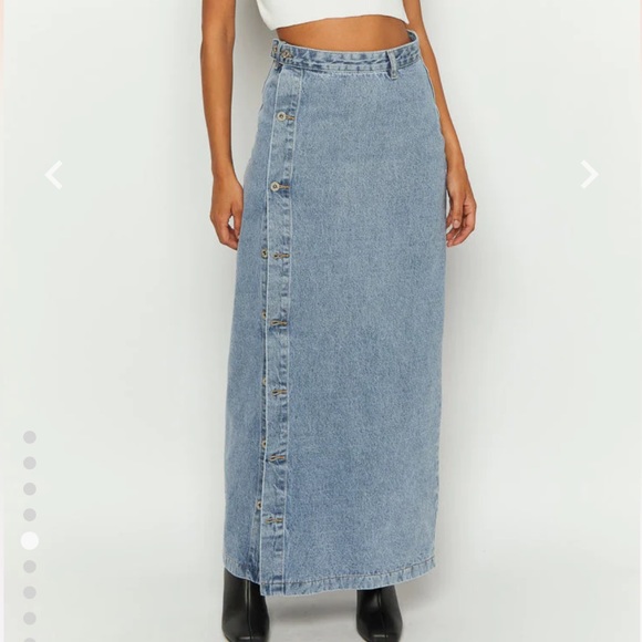 Beginning Boutique Button Side Denim Maxi Skirt - Picture 2 of 7